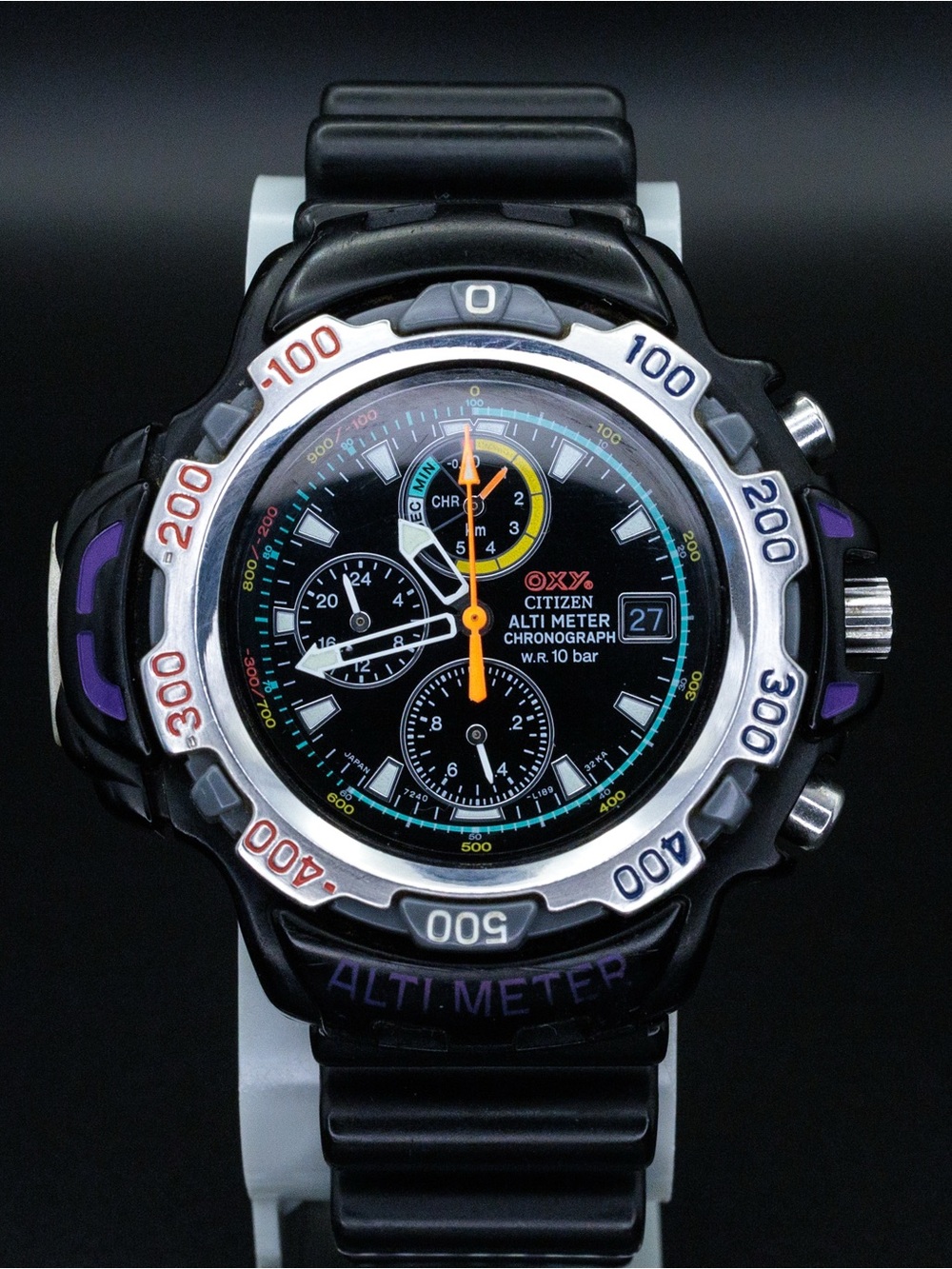 Citizen Oxy Rare 7240-L11094 Vintage 48mm Altimeter JDM Import Chronograph